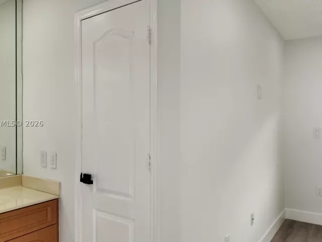3-bedroom home for rent in Miami - 11570 SW 144th Path - MondialRealty