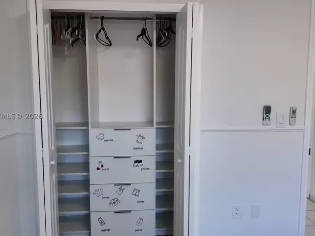 3-bedroom home for rent in Miami - 11570 SW 144th Path - MondialRealty