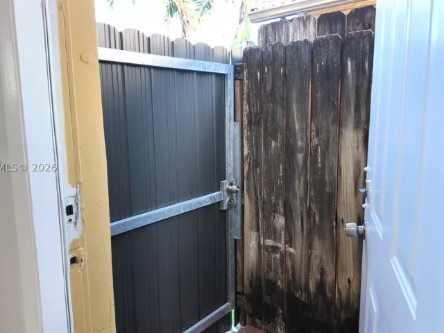 3-bedroom home for rent in Miami - 11570 SW 144th Path - MondialRealty