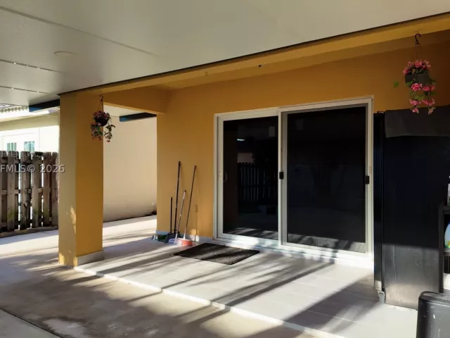 3-bedroom home for rent in Miami - 11570 SW 144th Path - MondialRealty