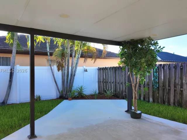 3-bedroom home for rent in Miami - 11570 SW 144th Path - MondialRealty