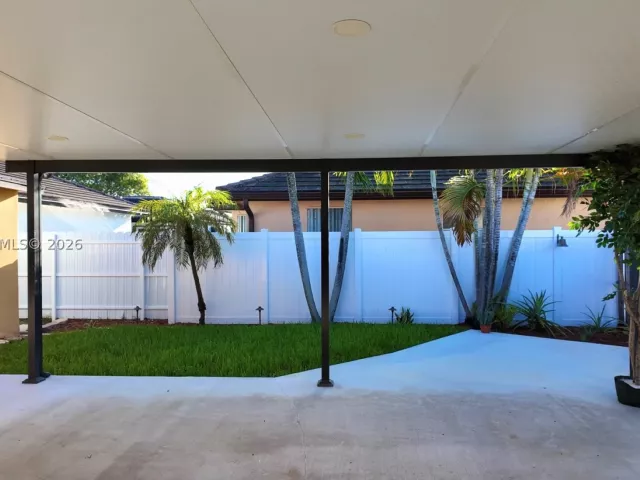 3-bedroom home for rent in Miami - 11570 SW 144th Path - MondialRealty