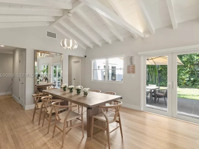 4-bedroom home for rent in Miami - 4011 HARDIE AVENUE - MondialRealty