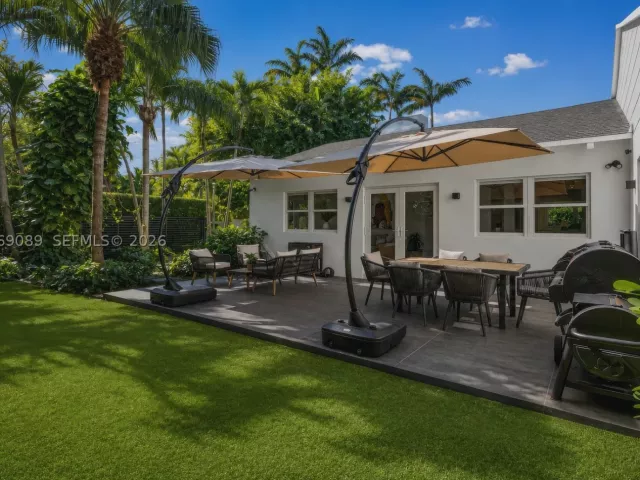 4-bedroom home for rent in Miami - 4011 HARDIE AVENUE - MondialRealty