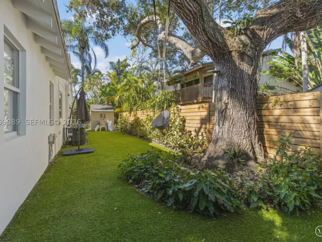 4-bedroom home for rent in Miami - 4011 HARDIE AVENUE - MondialRealty
