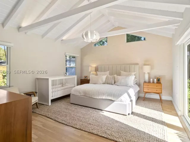 4-bedroom home for rent in Miami - 4011 HARDIE AVENUE - MondialRealty