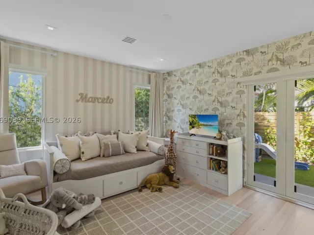 4-bedroom home for rent in Miami - 4011 HARDIE AVENUE - MondialRealty