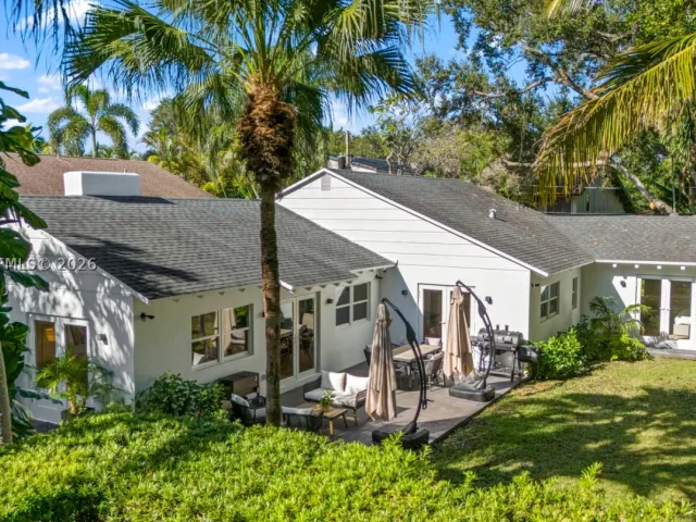4-bedroom home for rent in Miami - 4011 HARDIE AVENUE - MondialRealty