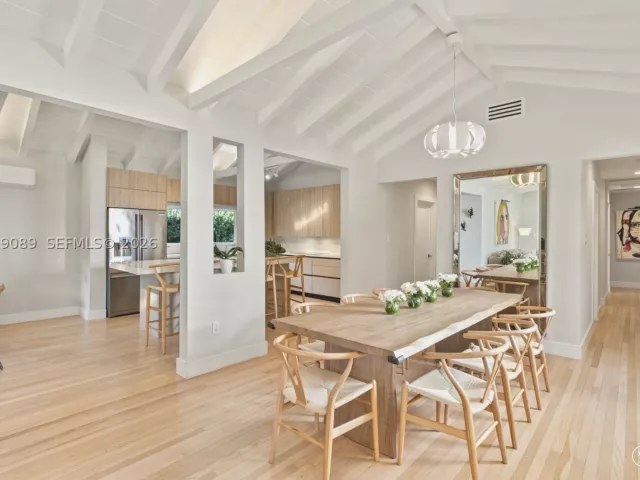 4-bedroom home for rent in Miami - 4011 HARDIE AVENUE - MondialRealty