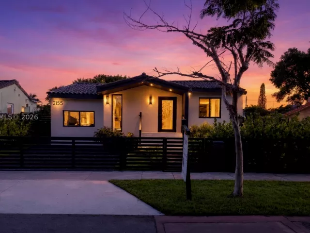 3-bedroom home for sale in Miami - 2155 SW 25th Ter - MondialRealty