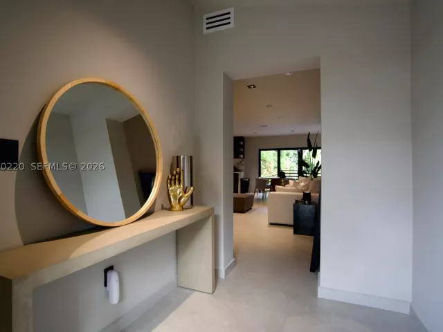 3-bedroom home for sale in Miami - 2155 SW 25th Ter - MondialRealty