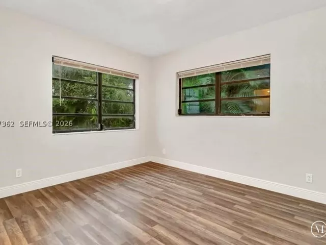 5-bedroom home for sale in Fort Lauderdale - 486 W Evanston Cir - MondialRealty