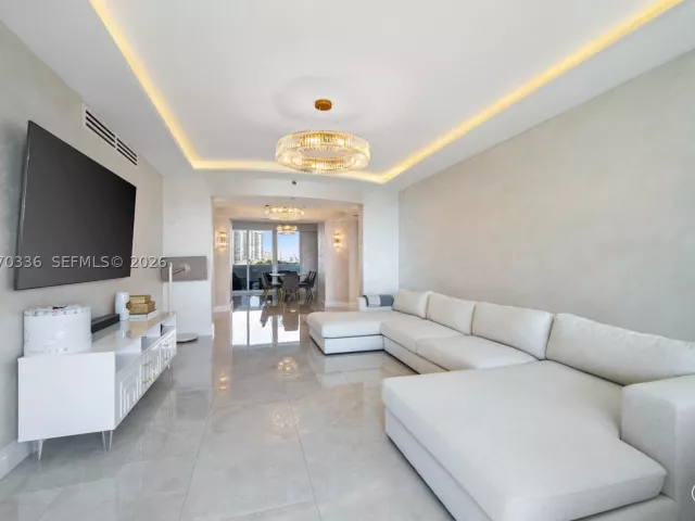 3-bedroom condo for sale in Sunny Isles Beach - 19111 Collins Ave 403 - MondialRealty