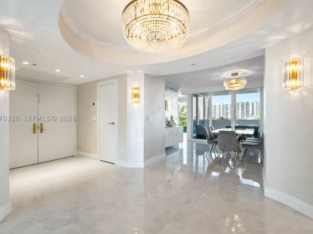 3-bedroom condo for sale in Sunny Isles Beach - 19111 Collins Ave 403 - MondialRealty