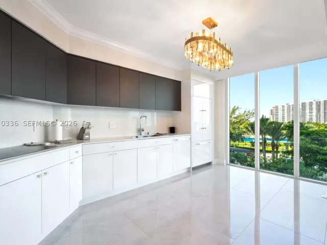 3-bedroom condo for sale in Sunny Isles Beach - 19111 Collins Ave 403 - MondialRealty