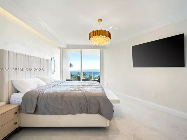 3-bedroom condo for sale in Sunny Isles Beach - 19111 Collins Ave 403 - MondialRealty