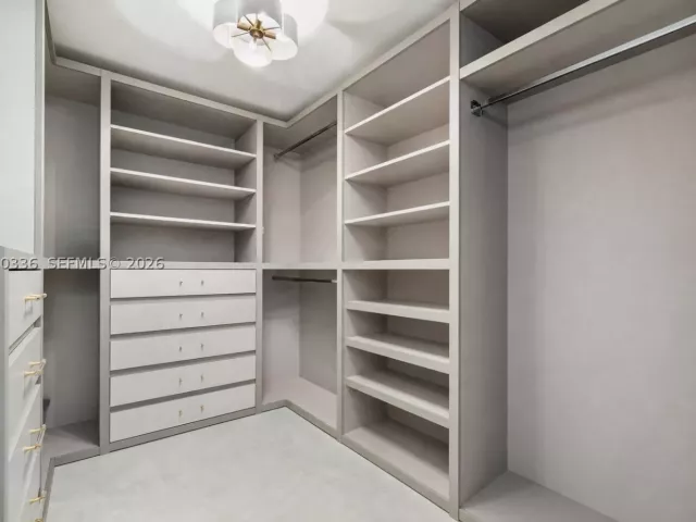 3-bedroom condo for sale in Sunny Isles Beach - 19111 Collins Ave 403 - MondialRealty