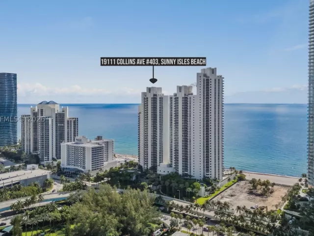 3-bedroom condo for sale in Sunny Isles Beach - 19111 Collins Ave 403 - MondialRealty
