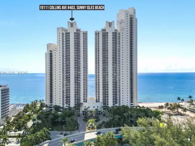 3-bedroom condo for sale in Sunny Isles Beach - 19111 Collins Ave 403 - MondialRealty