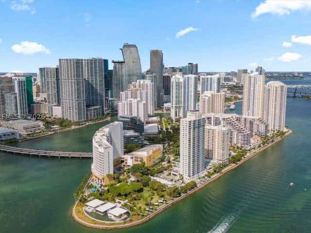 2-bedroom condo for sale in Miami - 540 Brickell Key Dr 1519 - MondialRealty