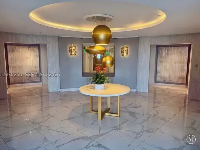 1-bedroom condo for rent in Bal Harbour - 10275 Collins Ave 415 - MondialRealty