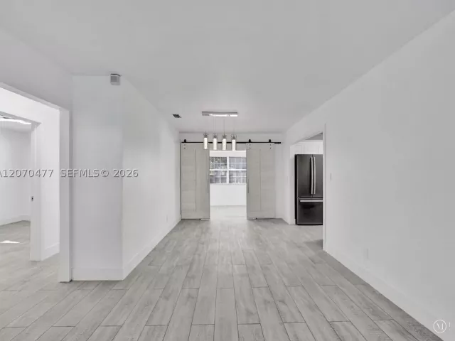 2-bedroom home for sale in Hollywood - 2446 Fillmore St - MondialRealty