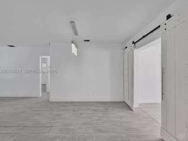2-bedroom home for sale in Hollywood - 2446 Fillmore St - MondialRealty