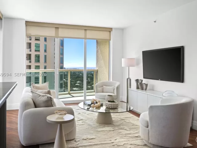 3-bedroom condo for sale in Fort Lauderdale - 347 N New River Dr E 2709 - MondialRealty