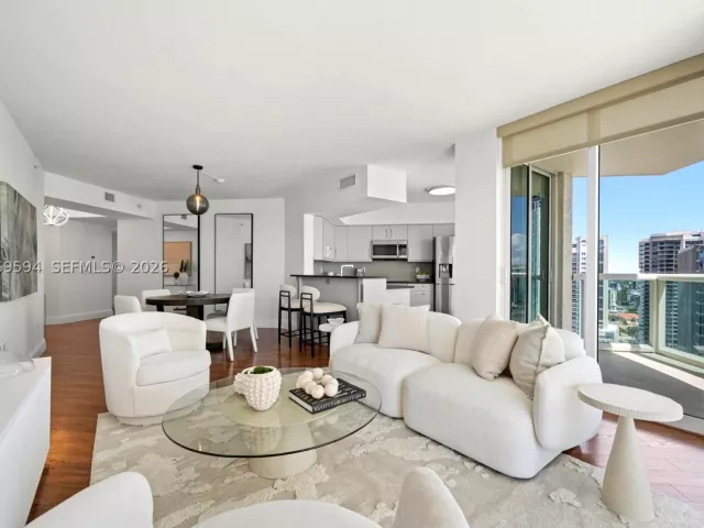 3-bedroom condo for sale in Fort Lauderdale - 347 N New River Dr E 2709 - MondialRealty