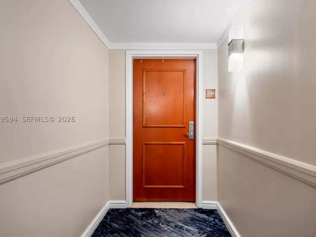 3-bedroom condo for sale in Fort Lauderdale - 347 N New River Dr E 2709 - MondialRealty