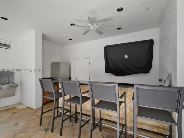 3-bedroom condo for sale in Fort Lauderdale - 347 N New River Dr E 2709 - MondialRealty