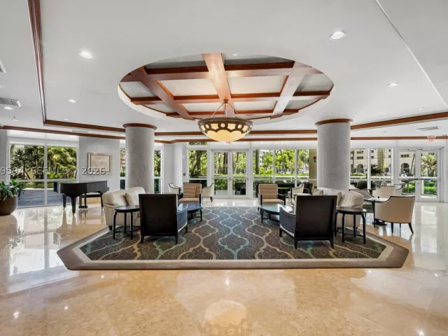 3-bedroom condo for sale in Fort Lauderdale - 347 N New River Dr E 2709 - MondialRealty