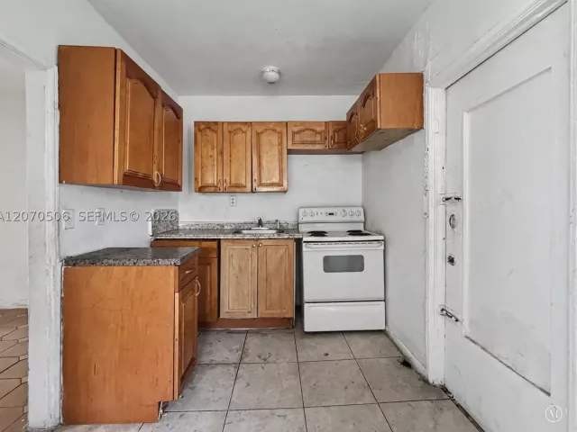 2-bedroom home for sale in Miami -  - MondialRealty