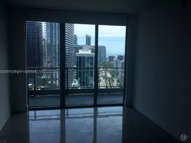 2-bedroom condo for rent in Miami - 92 SW 3rd St 3402 - MondialRealty