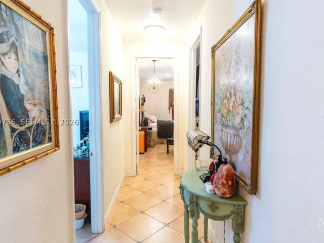 5-bedroom home for sale in Miami - 2610 SW 112th Ct - MondialRealty