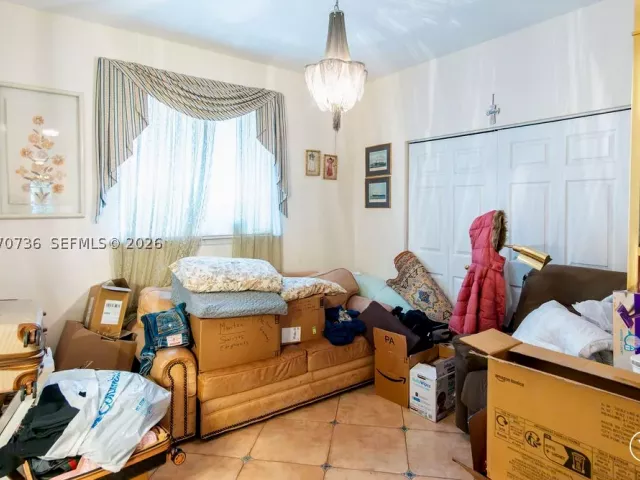 5-bedroom home for sale in Miami - 2610 SW 112th Ct - MondialRealty