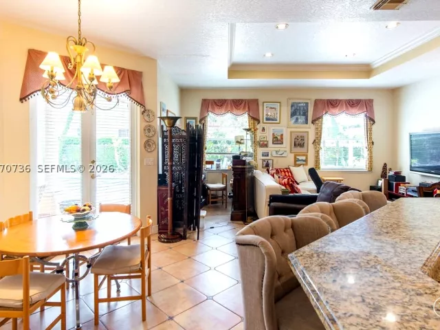 5-bedroom home for sale in Miami - 2610 SW 112th Ct - MondialRealty
