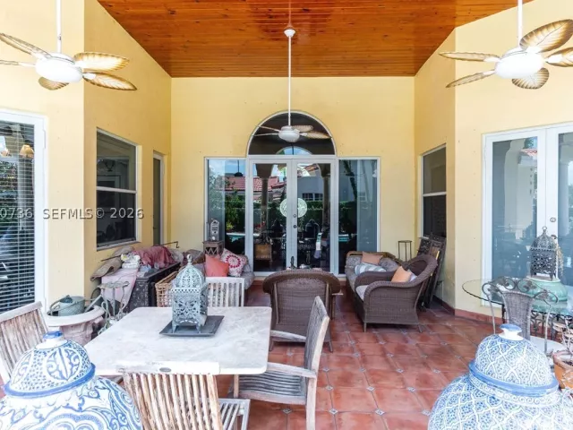 5-bedroom home for sale in Miami - 2610 SW 112th Ct - MondialRealty