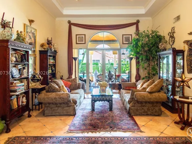 5-bedroom home for sale in Miami - 2610 SW 112th Ct - MondialRealty