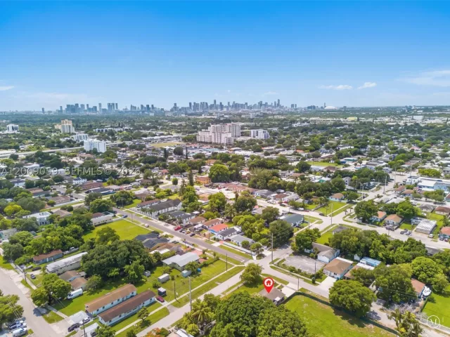 3-bedroom home for sale in Miami - 3111 NW 57th St - MondialRealty