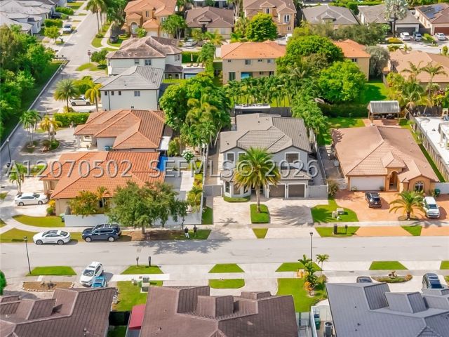 4-bedroom home for sale in Miami - 14591 SW 30th St - MondialRealty