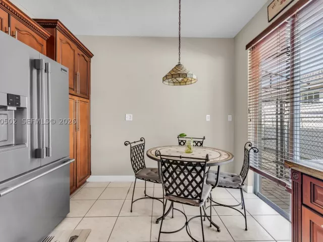 4-bedroom home for sale in Miami - 14591 SW 30th St - MondialRealty