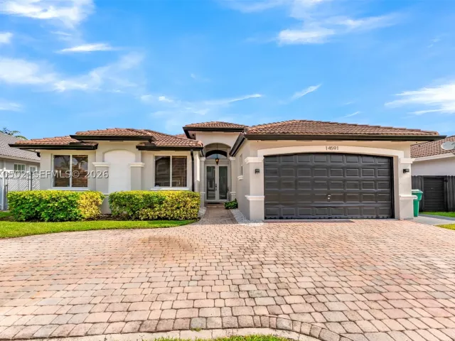 4-bedroom home for sale in Miami - 14591 SW 30th St - MondialRealty