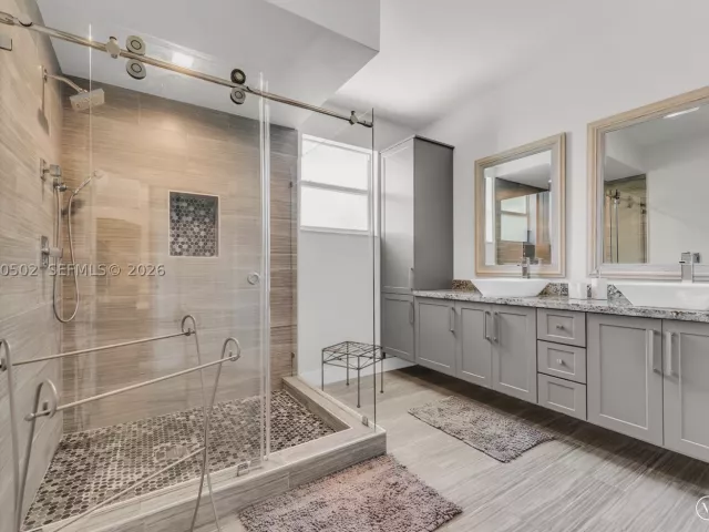 4-bedroom home for sale in Miami - 14591 SW 30th St - MondialRealty