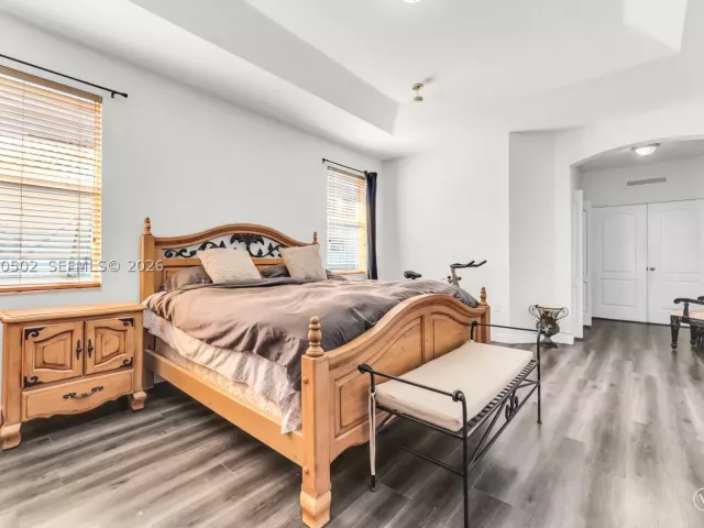 4-bedroom home for sale in Miami - 14591 SW 30th St - MondialRealty