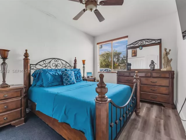 4-bedroom home for sale in Miami - 14591 SW 30th St - MondialRealty