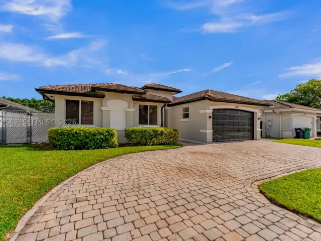 4-bedroom home for sale in Miami - 14591 SW 30th St - MondialRealty