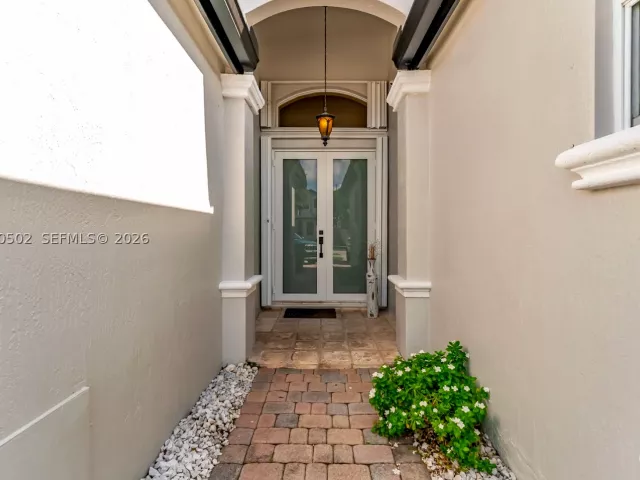 4-bedroom home for sale in Miami - 14591 SW 30th St - MondialRealty