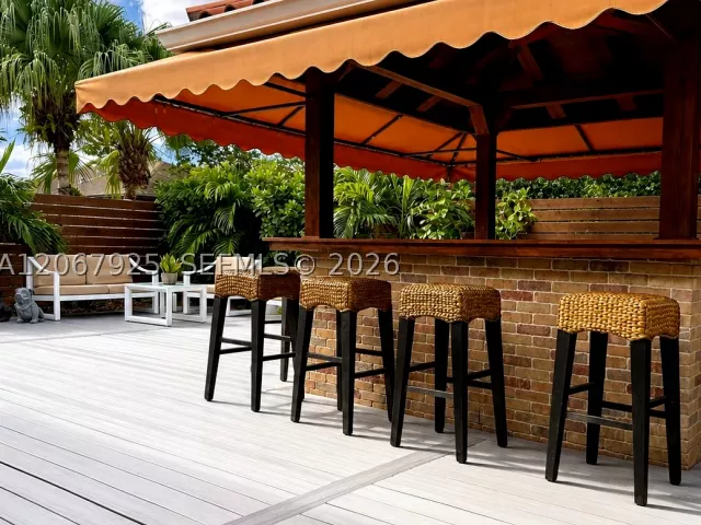 3-bedroom home for sale in Miami - 16382 SW 139th Ave - MondialRealty