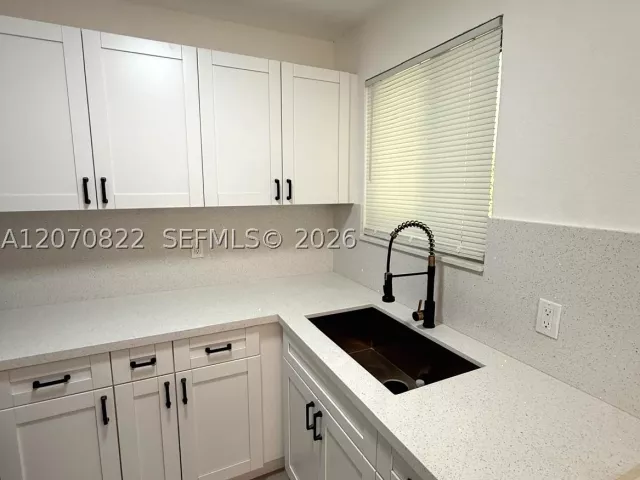 4-bedroom home for sale in Miami - 2944 NW 61st St - MondialRealty
